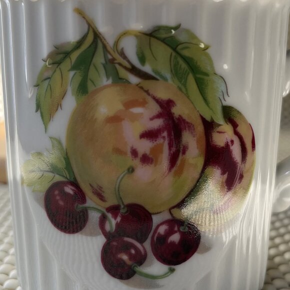 4 Mugs Fruit Pattern Made in Japan Golden Rim - Picture 7 of 14